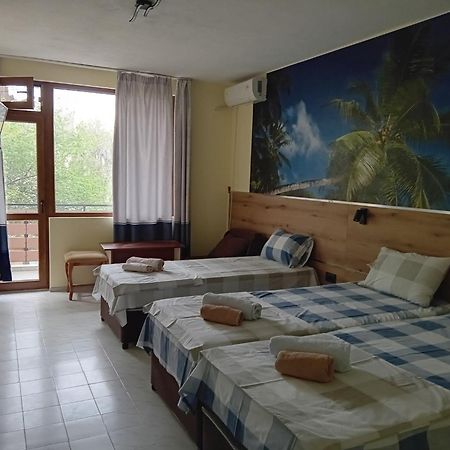 Guesthouse Oasis คีตาน ภายนอก รูปภาพ