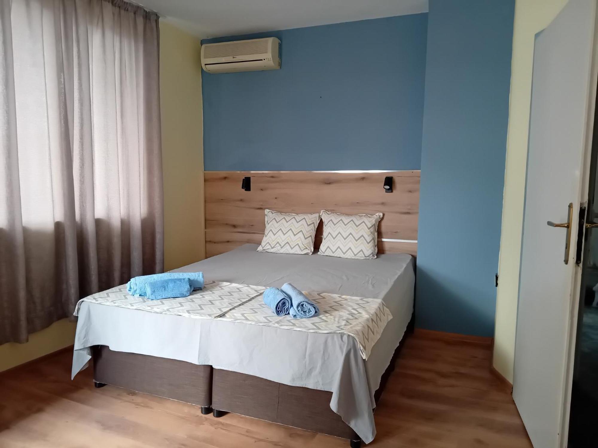 Guesthouse Oasis คีตาน ภายนอก รูปภาพ
