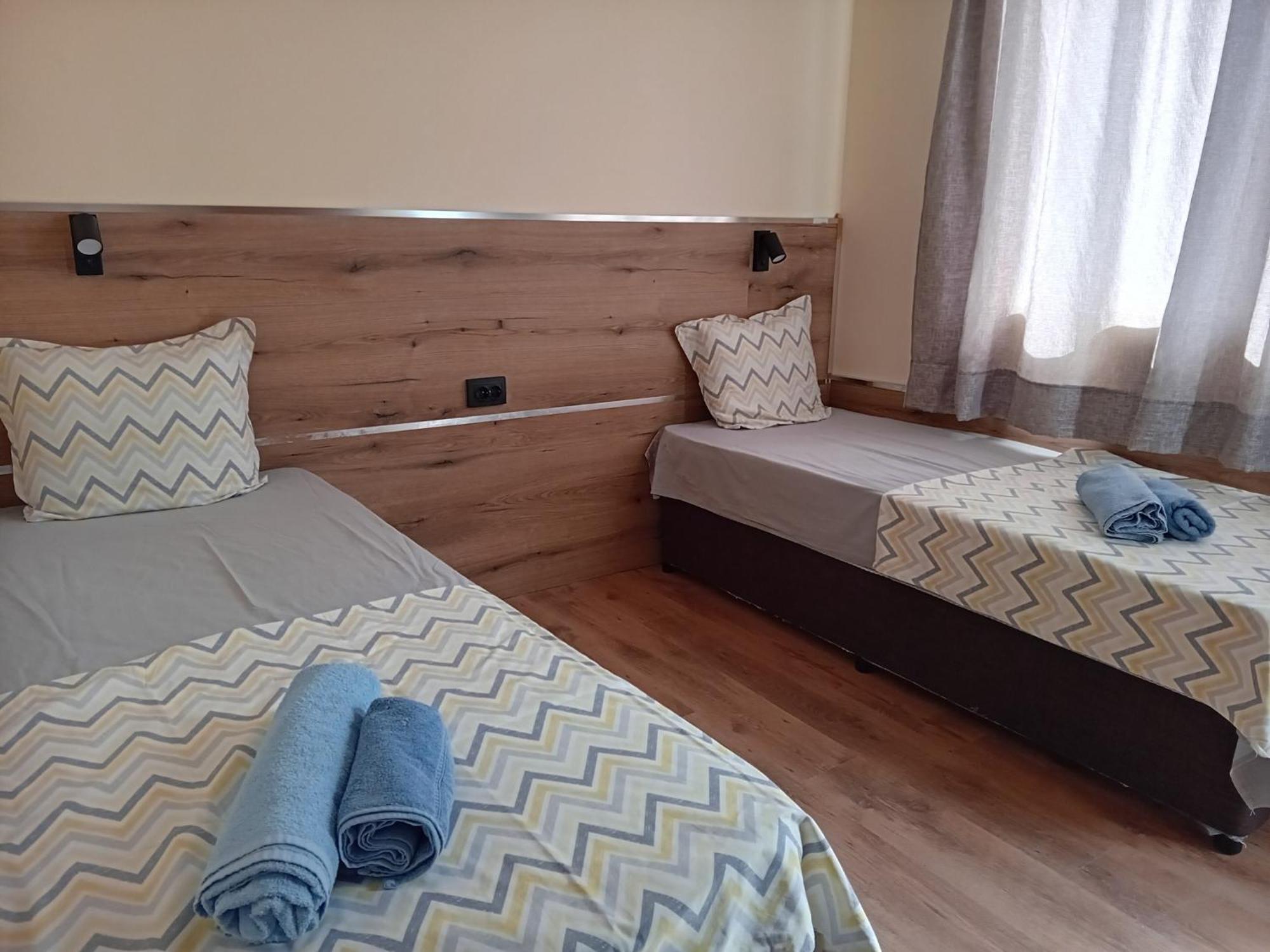 Guesthouse Oasis คีตาน ภายนอก รูปภาพ