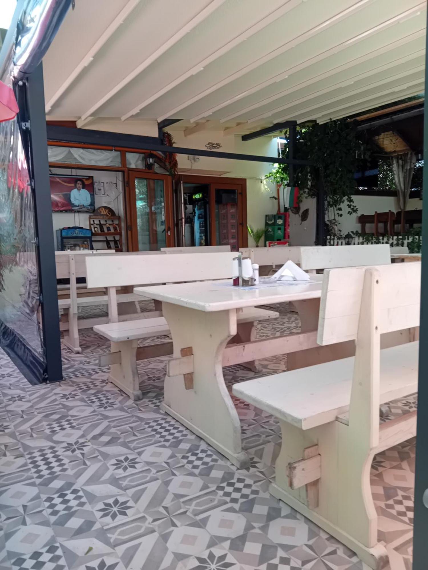 Guesthouse Oasis คีตาน ภายนอก รูปภาพ