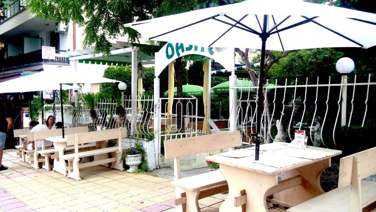 Guesthouse Oasis คีตาน ภายนอก รูปภาพ