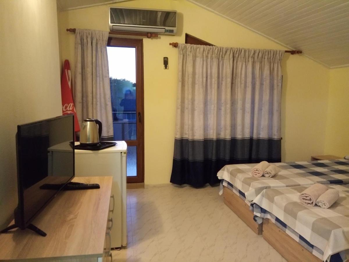 Guesthouse Oasis คีตาน ภายนอก รูปภาพ
