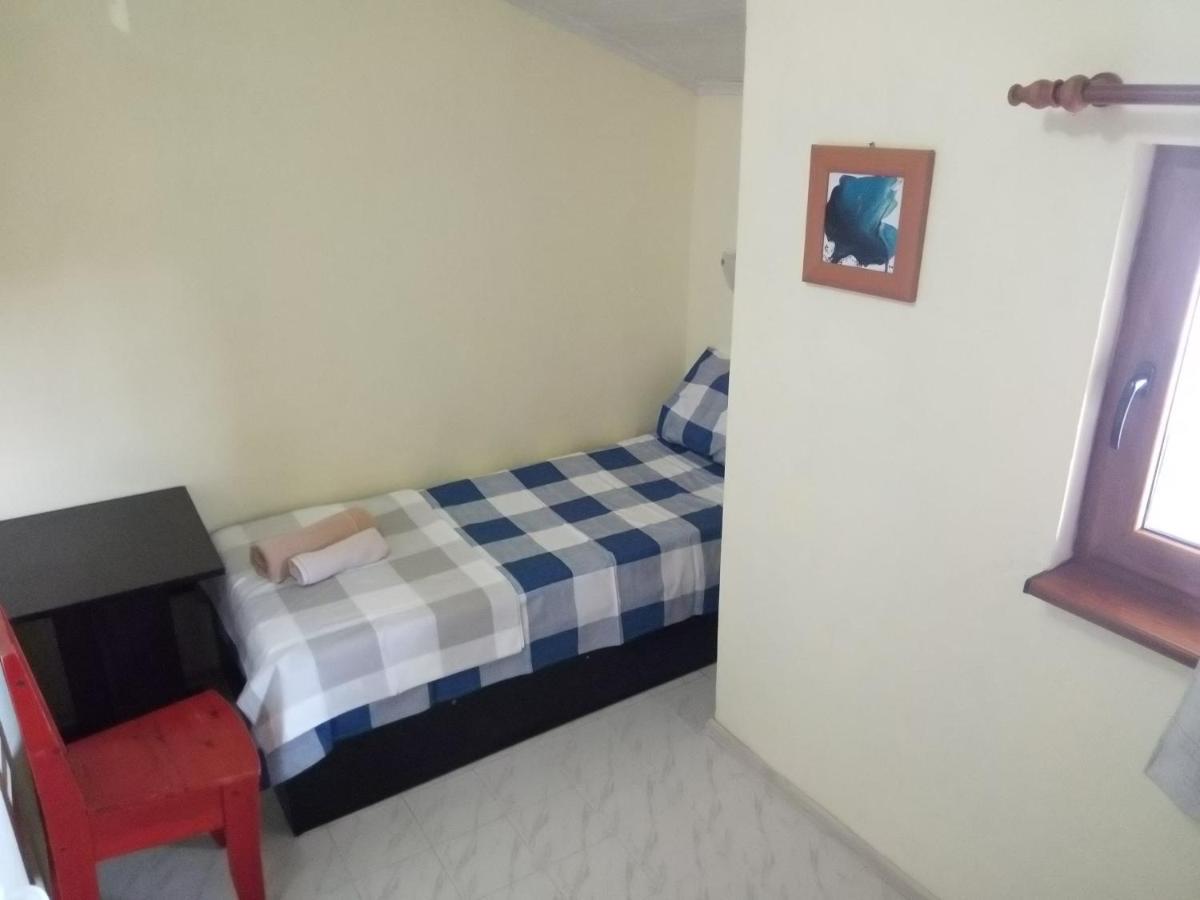 Guesthouse Oasis คีตาน ภายนอก รูปภาพ